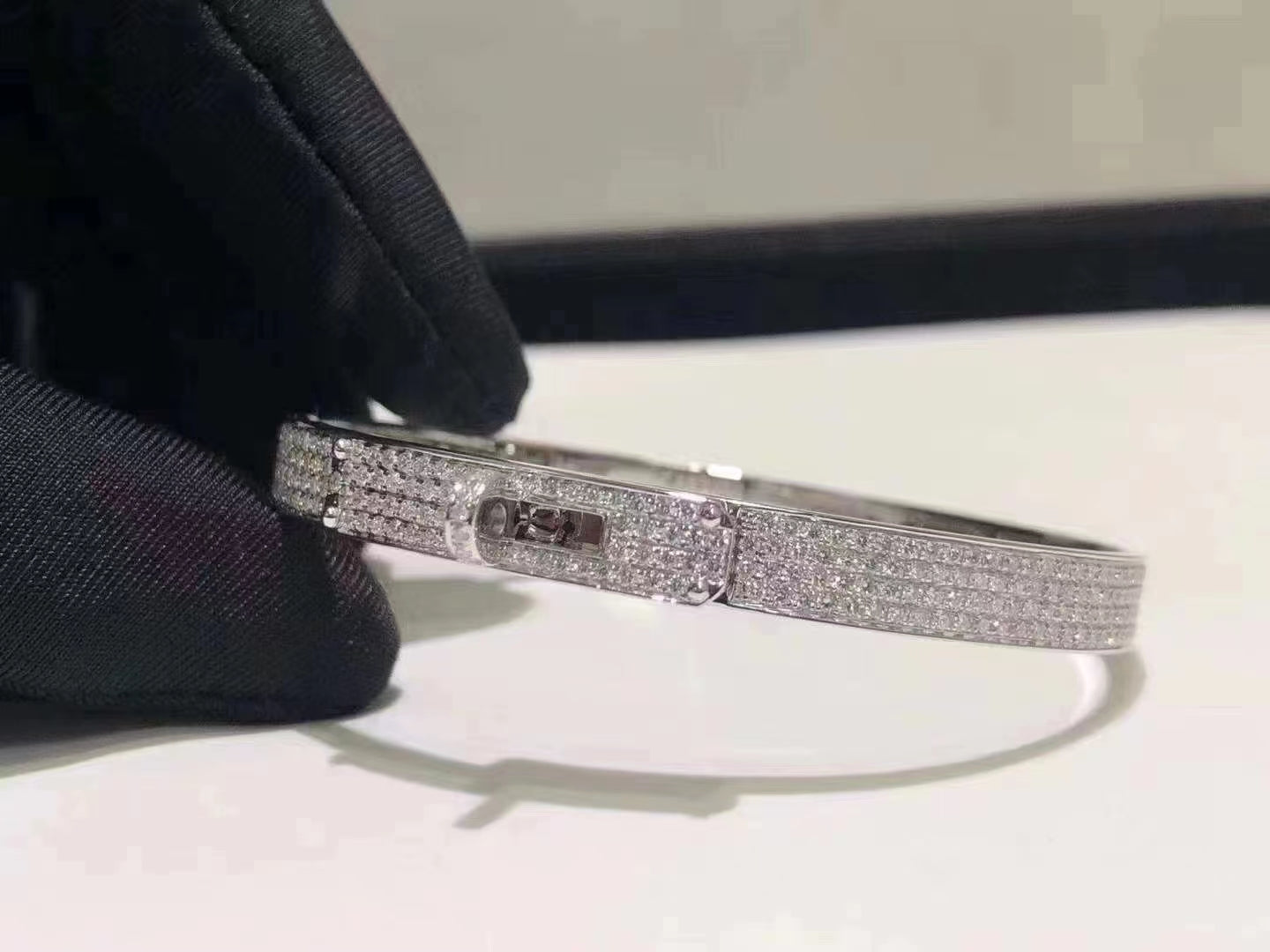 [moco jewelrys]HM KELLY ARMBAND AUS SILBER UND VOLLSTÄNDIGER PAVE-DIAMANTENBESETZUNG